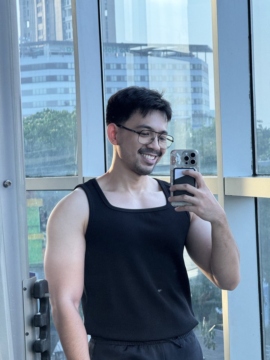 reza_bp's tweet photo. ‘Twas one of those good workout days https://t.co/WPywsIy2Ks