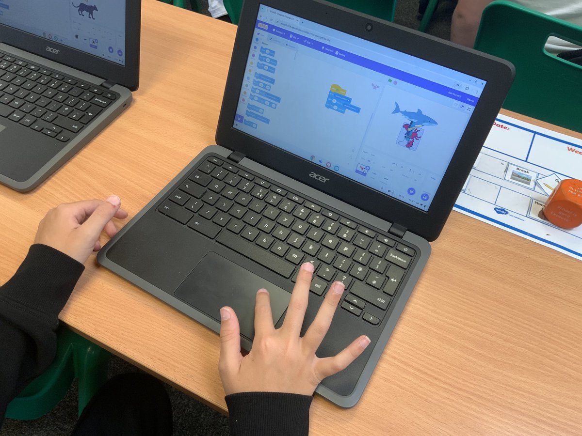 EngageduOnline's tweet photo. Starting the week off @StPeters_Pri with year 3, supporting them with their first steps in using @scratch https://t.co/kxS41tklqU