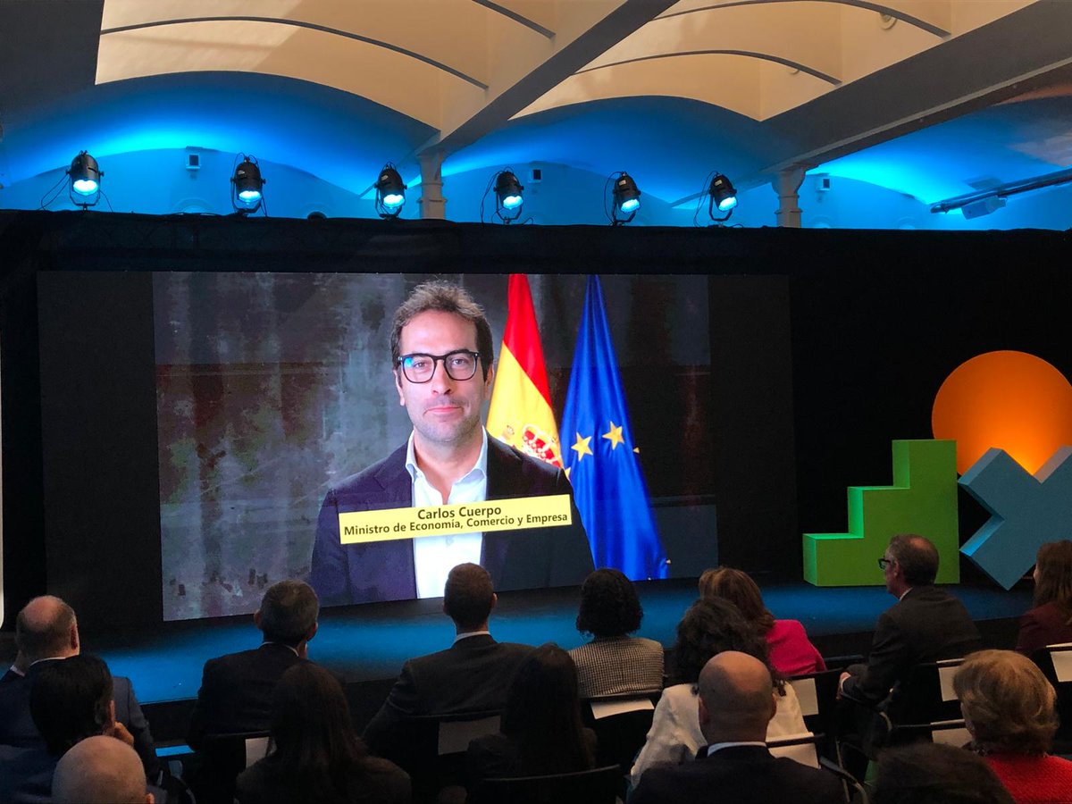 finanzasparatodos.es (@finanzaspartods) on Twitter photo #DíaEducaciónFinanciera2025| <a href="/carlos_cuerpo/">Carlos Cuerpo</a> interviene en el acto central del día, destacando la información que puedes encontrar en la web de #FinanzasParaTodos y la importancia de contar con un presupuesto personal para el bienestar financiero
#EducacionFinanciera #DíaEducaciónFinanciera2025| <a href="/carlos_cuerpo/">Carlos Cuerpo</a> interviene en el acto central del día, destacando la información que puedes encontrar en la web de #FinanzasParaTodos y la importancia de contar con un presupuesto personal para el bienestar financiero
#EducacionFinanciera