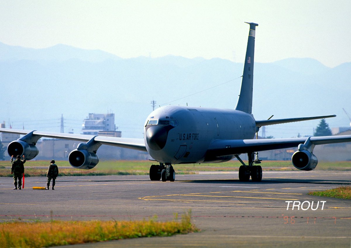 TROUT92241176's tweet image. #昔の横田基地　1996年11月 
KC-135E 72607  Pennsylvania Air National Guard