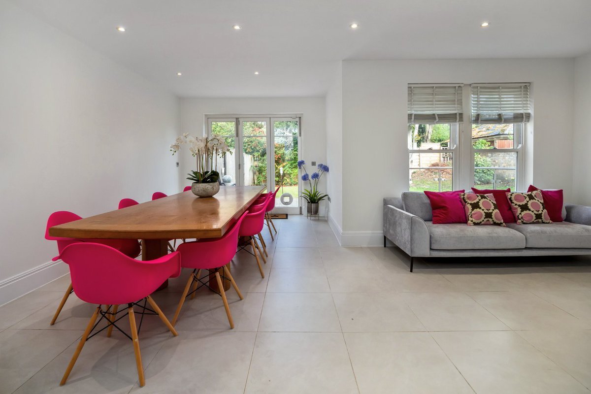 #NEWLISTING

Bradgate Road, #Altrincham

An impressive Victorian style, 5 bedroom semi-detached property in a sought-after location close to Altrincham centre. Guide price £1,250,000.

jackson-stops.co.uk/properties/210…

<a href="/altrinchamtoday/">Altrincham Today</a> <a href="/OurAltrincham/">Our Altrincham</a>