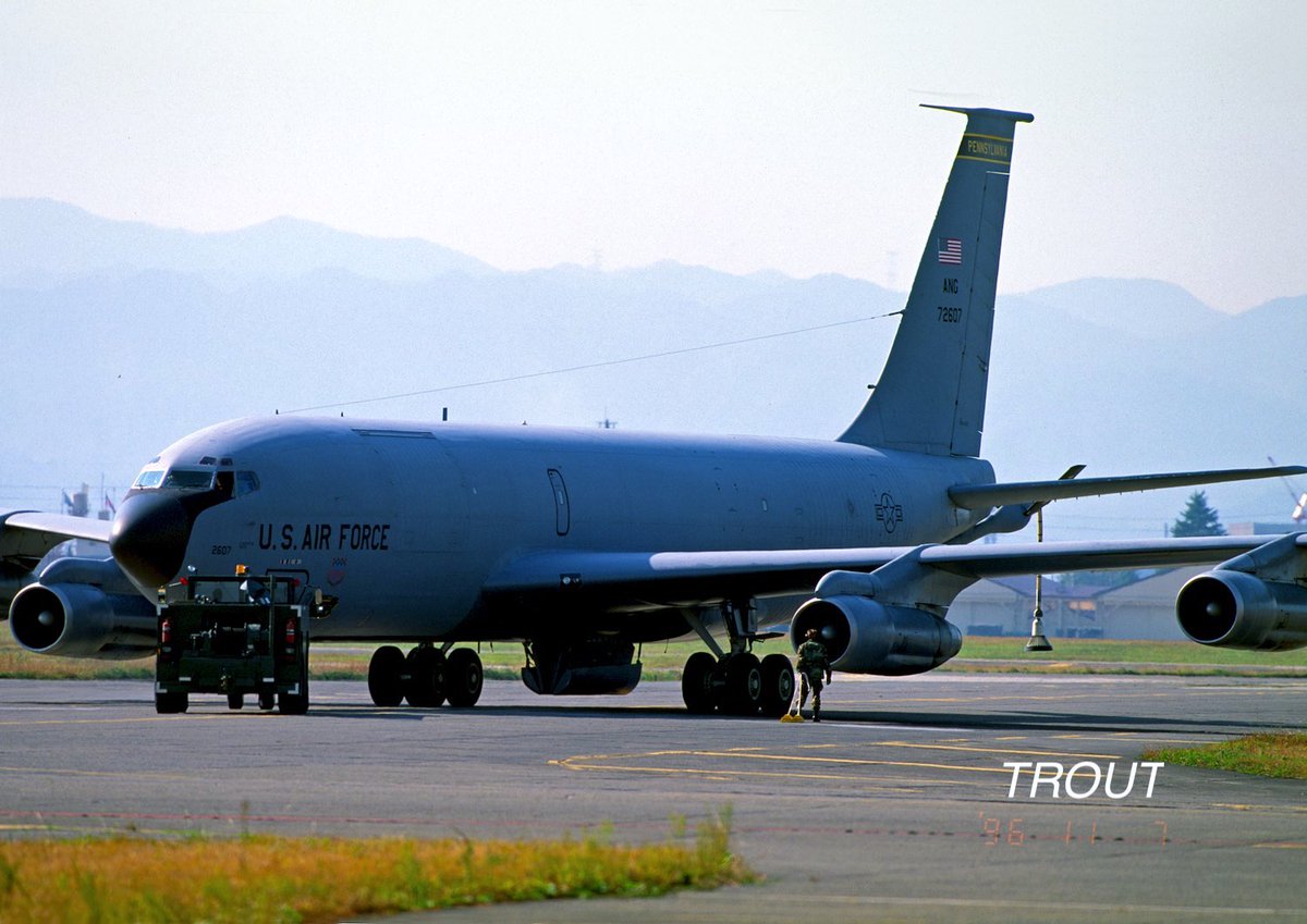 TROUT92241176's tweet image. #昔の横田基地　1996年11月 
KC-135E 72607  Pennsylvania Air National Guard