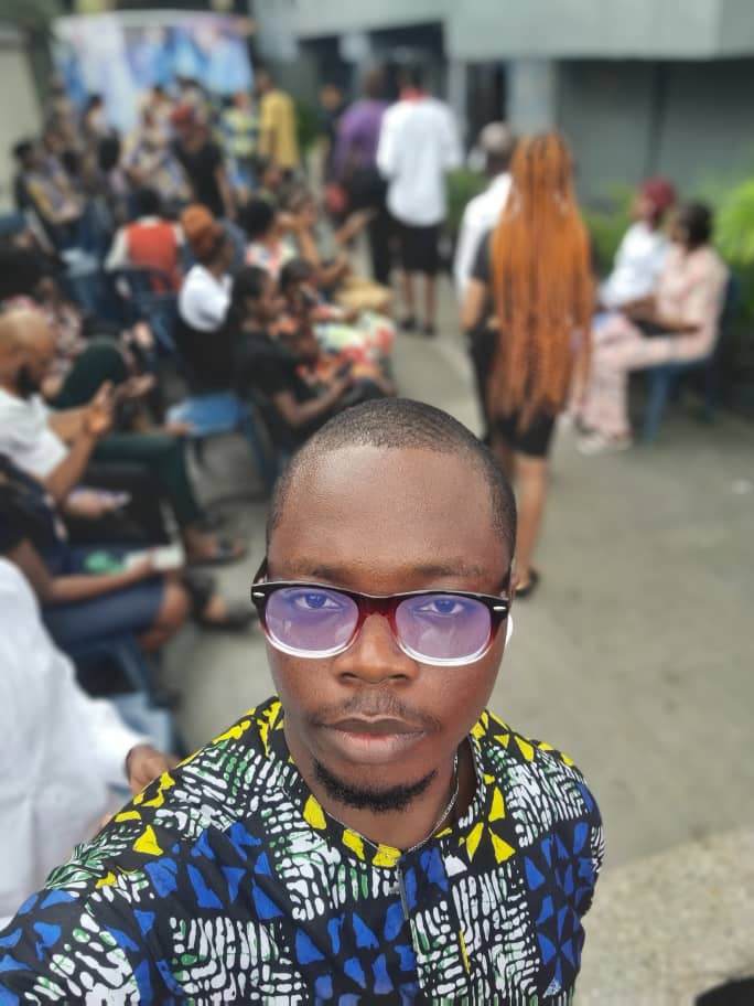 Mar_cus5's tweet image. ...Not really a photogenic being 😐😐