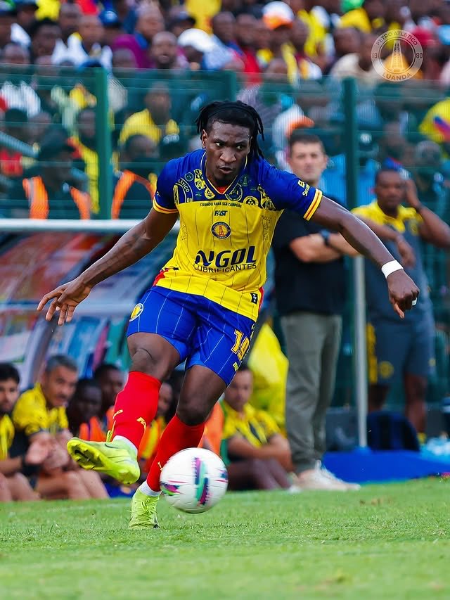 _PalancasNegras's tweet image. 🔄🚨 | Alexandre Abel (Portimonense) &amp;amp; Jo Paciencia (Petro de Luanda) ont été appelé à la dernière minute !

❌ Gelson Dala (Al Wakrah) est forfait pour cette double confrontation.

#WC2026Q | #ForçaAngola | #ForçaPalancas 🇦🇴
