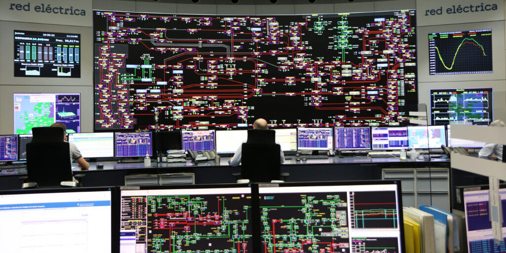 Entso-E bestätigt Überspannung als Hauptursache des Blackouts: Die von Entso-E eingesetzte Expertengruppe zur Untersuchung des Stromausfalls vom 28. April 2025 auf dem spanischen Festland und in Portugal… dlvr.it/TNVfTy #Photovoltaik #ErneuerbareEnergien #Solarenergie