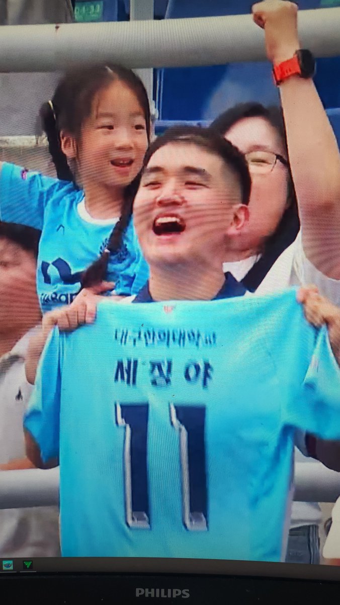 lostsaga_despe's tweet photo. #트친소
#복귀_트친소

복귀각
대구FC 좋아하는 93아재
카드겜 좋아하는  93아재
피파 하는 93아재
코스프레 하다 접은 93아재(다시 해볼생각 있음)
흔적 남기면 찾아감 https://t.co/qVYMFOGZn2