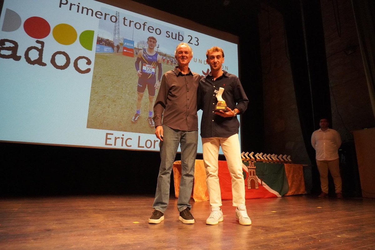 Silvia Rey <a href="/TrainingRey/">TrainingRey</a> y <a href="/martiicaa08_/">Marta•</a> Eric Lore y <a href="/jaimemigallonn/">Jaime Migallón</a> trofeos <a href="/FAntonioSerrano/">Fundación A. Serrano</a> en la Gala ADOC en Torrijos.

<a href="/AytoTorrijos/">Ayto Torrijos</a> <a href="/deportesclm/">Deportes Castilla-La Mancha</a> <a href="/turismoclm/">Turismo CLM</a>