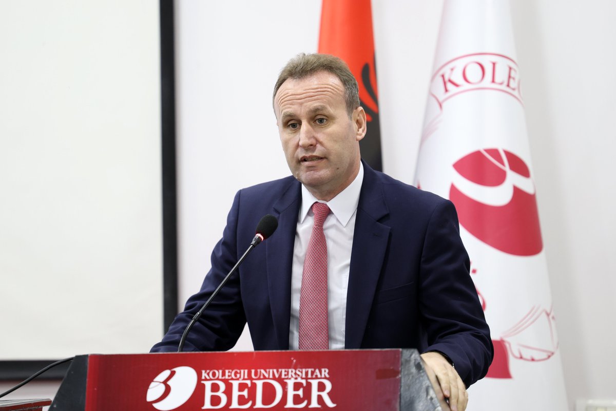 kmsh_al's tweet photo. Kolegji Universitar “Bedër” mirëpriti sot studentët e rinj dhe stafin akademik në ceremoninë e hapjes së vitit të ri akademik 2025–2026.

https://t.co/PudH4WZqXB https://t.co/QpMhJySrTl