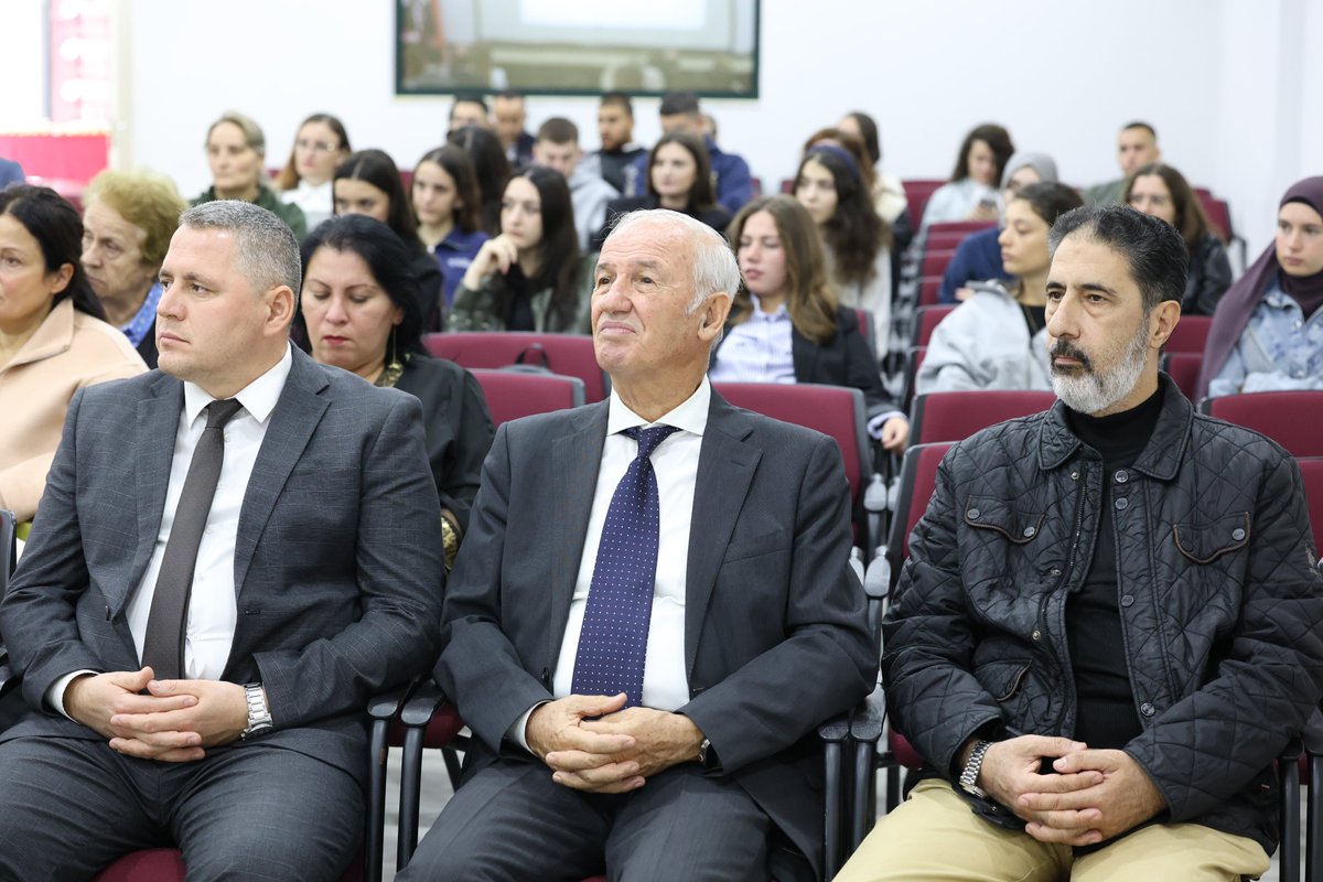kmsh_al's tweet photo. Kolegji Universitar “Bedër” mirëpriti sot studentët e rinj dhe stafin akademik në ceremoninë e hapjes së vitit të ri akademik 2025–2026.

https://t.co/PudH4WZqXB https://t.co/QpMhJySrTl