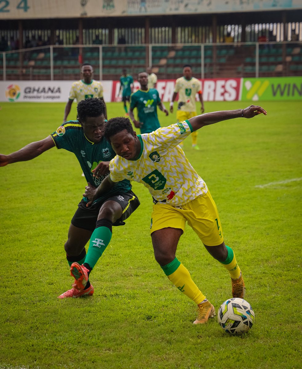 GhanaLeague's tweet photo. 🔐Locked in.

80' @FcSamartex1996 1 - 0 @Aduana_fc.

#GPL #GPLisBack #GPLMW4 https://t.co/4qdV95ccsl