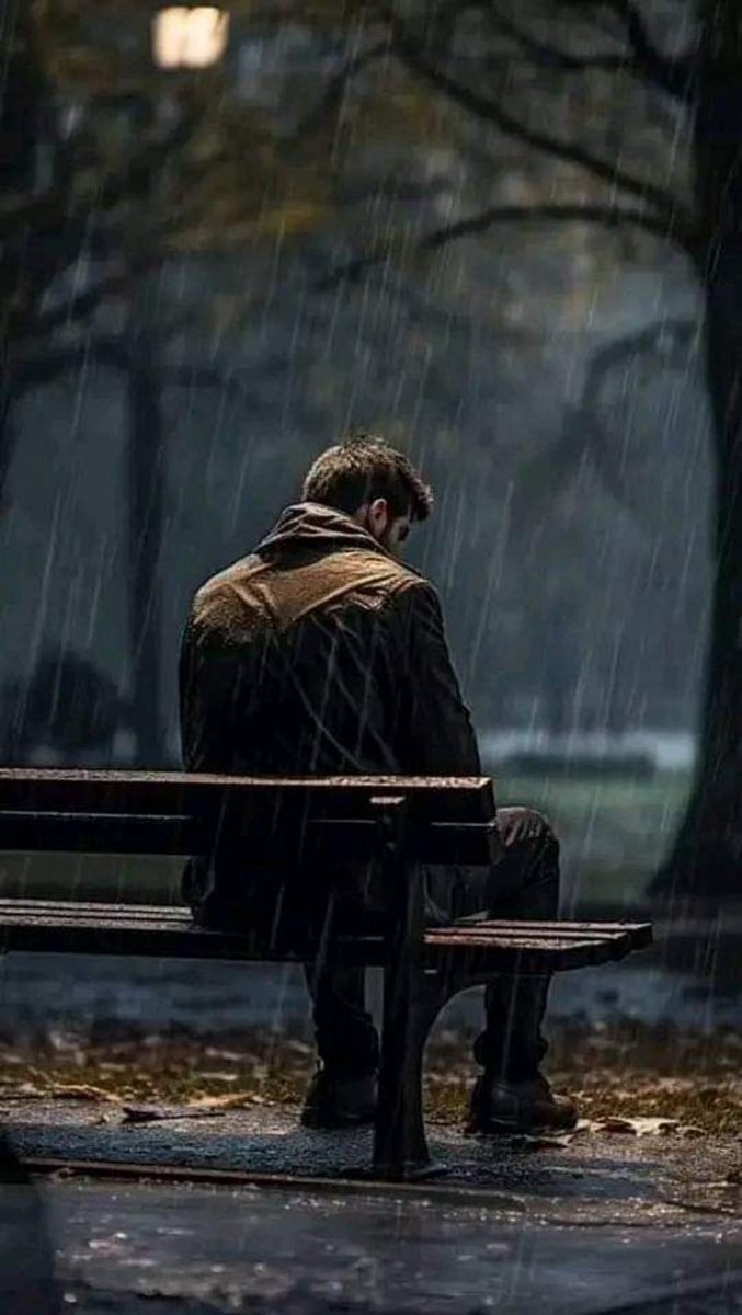 ⠀⠀⠀⠀
 
الغائب لا يرحل حين ننساه، بل حين نتوقف عن انتظاره