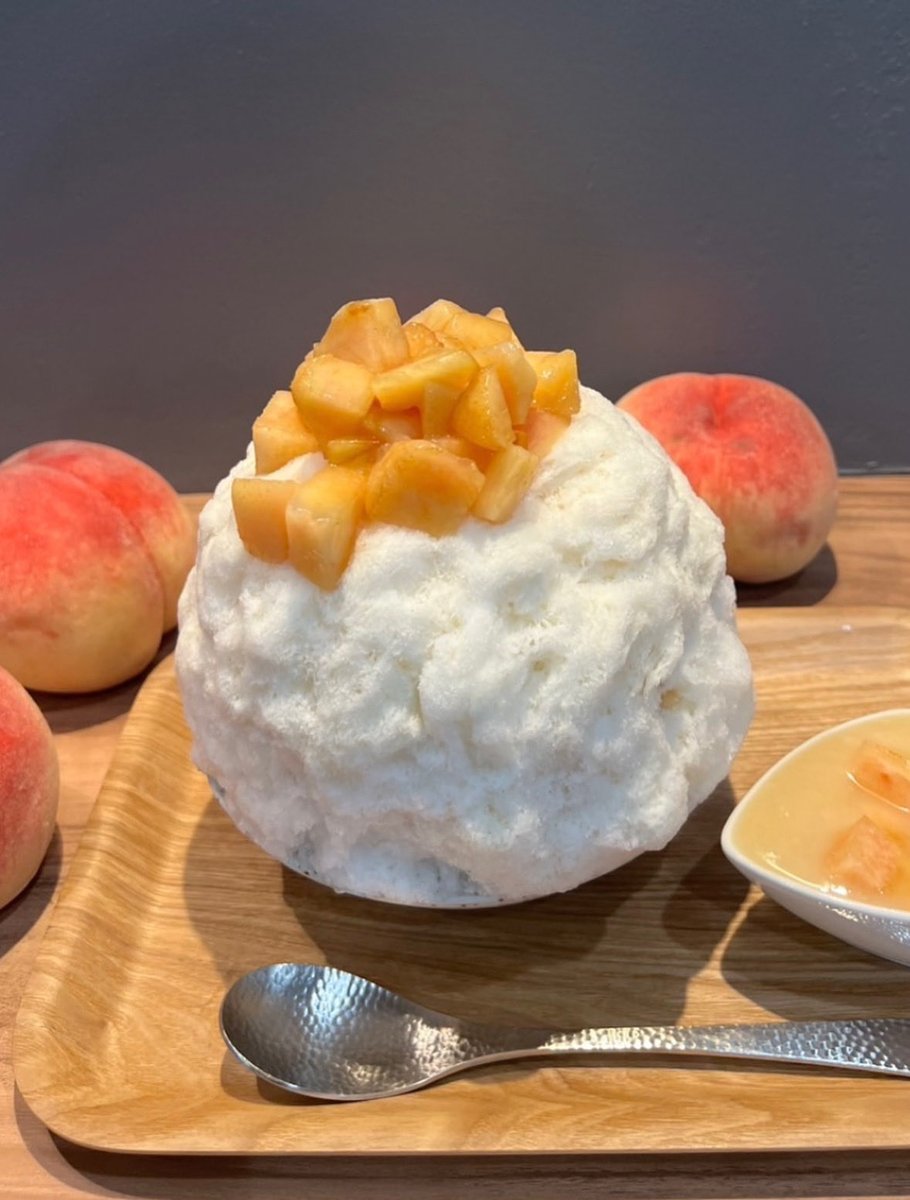 den_en2025's tweet photo. 📣お知らせ📣
🍑桃ランド🍑
🍑桃アールグレイ🫖
桃農家さんの収穫が終わってしまった為、今ある在庫限りの販売となります‼️🍑
お早めにどうぞ‼️
#かき氷 #早稲田 #DENEN #桃 #桃スイーツ https://t.co/6KpKvNYVJI