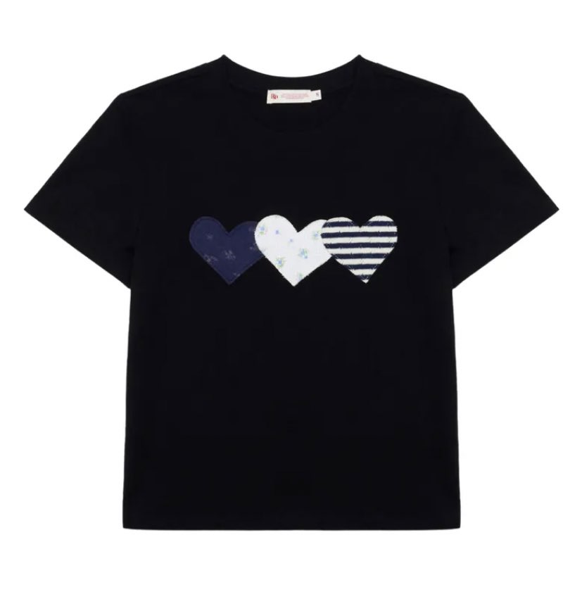 bambixstore's tweet photo. #Rogin & Rosie - Heart Patch cotton t-shirt 🏹 sale 70% เลยค่า ♥️ ( ปิดรับ 7/10 คับ ) 🌟
♡ price : 620 บาท ( air ) ♡
( free shipping )
#พรีออเดอร์เกาหลี #หิ้วเกาหลี #พรีเกาหลี https://t.co/E5TnQYlMrp
