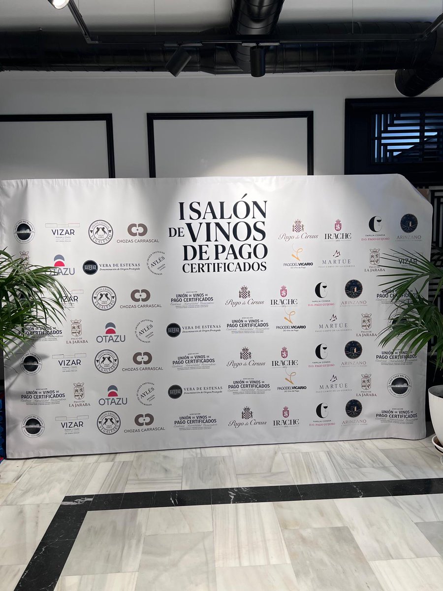 🍷 Hoy estamos en el I Salón de Vinos de Pago de España, un encuentro que pone en valor el origen, la calidad y el trabajo bien hecho.

En Panadería Obando compartimos esa misma forma de entender el producto: respeto por la tradición y compromiso con la excelencia.
