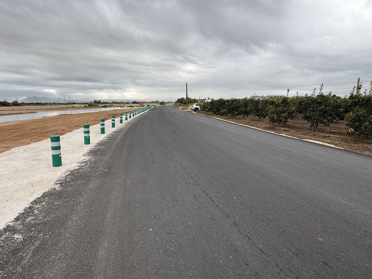 Ya hemos recuperado el 82,5% de los caminos rurales dañados por la riada en la provincia de Valencia. 

3️⃣2️⃣1️⃣ caminos recuperados
3️⃣0️⃣ caminos en ejecución 

📍Camino Perfecto García Crome de Carlet