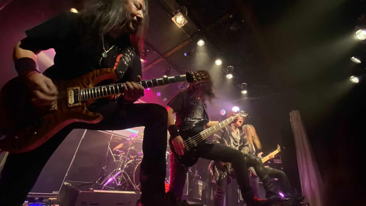 今回のLIVEは俺の安易な思いつきで企画したんですが結構大変でしたねー。長丁場となったんですが対バンの皆さん、スタッフの皆さん、見に来てくれた皆さんのお陰で本当に楽しいライブになりました。本当にありがとうございました🤘

# GLADIATOR from sapporo