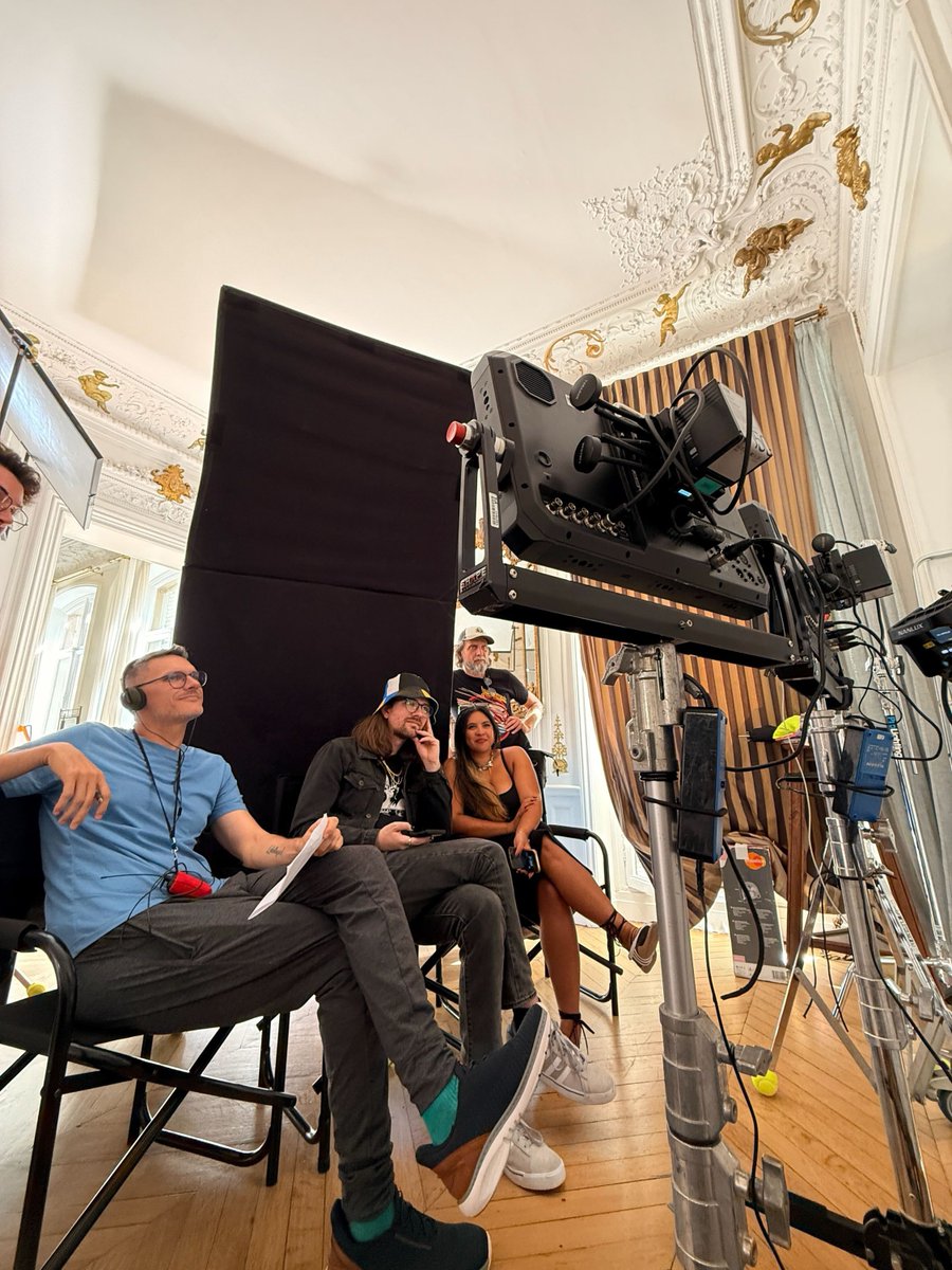 annanapz 🎀🧠 tweet media