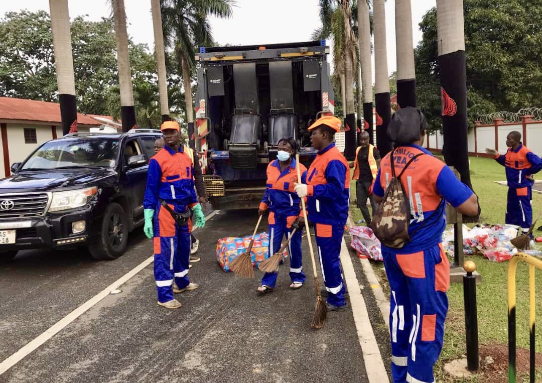 No matter how u look at it in Ghana <a href="/ZoomlionLtd/">Zoomlion Ghana Limited</a> is the leader when it comes to sanitation issues <a href="/thejospongroup/">Jospong Group of Companies</a> <a href="/ghanagov/">Ghana Government</a> 
Chairman Wontumi BBNaija TOP2 Disturbation Monday Motivation Sevilla