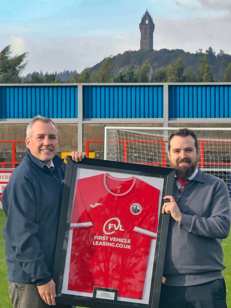 firstvehicle's tweet photo. We're proud to support @Stirling_Albion U20s this season ❤️
Our Ops Manager Duncan Paterson accepted our sponsored shirt from Fraser McIntyre at Forthbank Stadium 👏⚽
#StirlingAlbion #FVL #CommunitySupport https://t.co/uwRgEOJJ9C