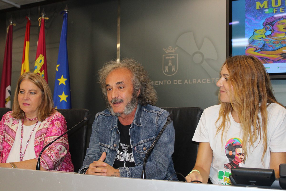 🎶 La Caseta de los Jardinillos acoge este sábado, 11 de octubre, la segunda edición del ‘Muévete Festival’, una jornada solidaria organizada por <a href="/AspronaAlbacete/">ASPRONA Albacete</a>  que, desde las 12:00 hasta las 00:00 horas, reunirá música, magia, juegos y espectáculos en un ambiente familiar e