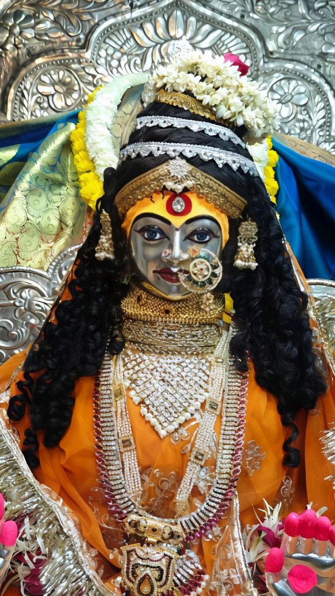 sumansingh1992_'s tweet image. जय माँ हरसिद्धि! 🙏
माता हरसिद्धि की कृपा आप पर और आपके परिवार पर बनी रहे। यह कामना है कि आपकी संध्या मंगलमय और आनंददायक हो।

जय माता दी!🌻🙏🚩