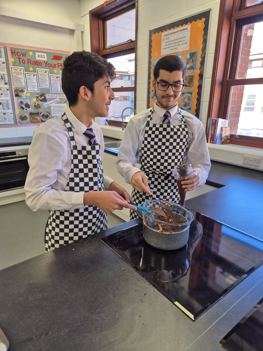 SwaFood's tweet image. Yr 10 H &amp;amp; C. Chocolate run outs. @SpringwestA