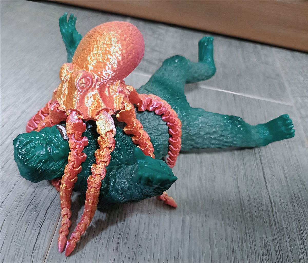 S.H.MonsterArts 海魔 大ダコ…ウソです🤣 可動するタコのガチャを