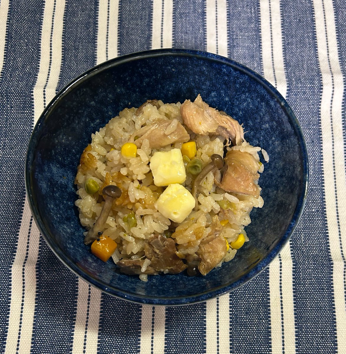 今日はすぐ出来る簡単炊き込みご飯をいただいていくぅ✨️
バター醤油味Σd(･ω･d)ｳﾏｳﾏ!!!

 #一乃家
 #天草大王