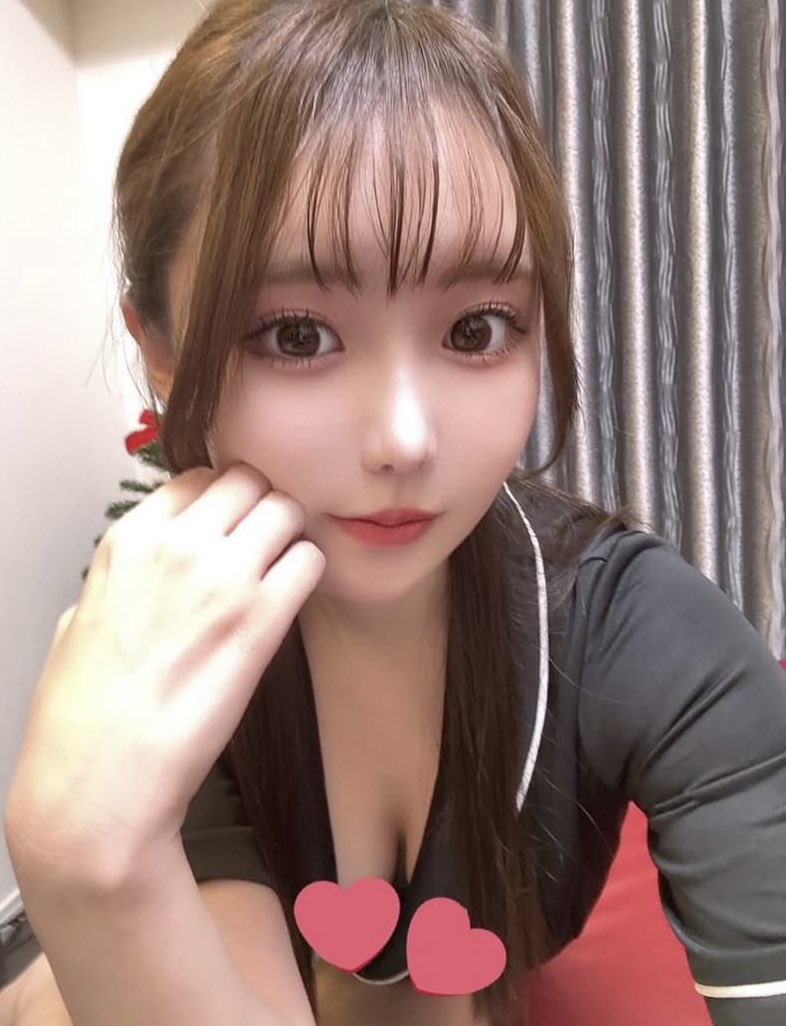 我可以幫你口交    
本人素顏 幫你清槍     
但你要幫我舔奶 
奶脹到不行      
有夠敏感 
#喜歡舔打喜歡         
給你看我的素顔照片