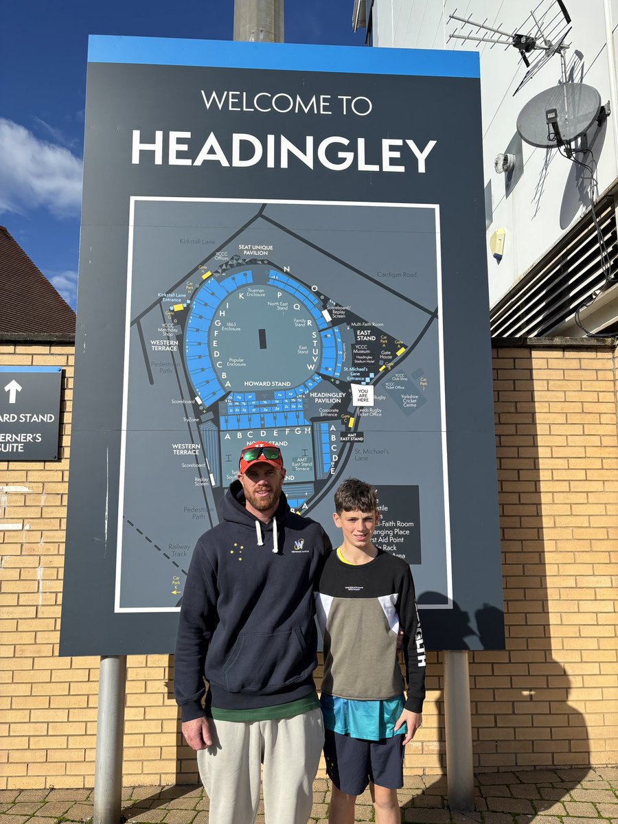 brookspainting's tweet photo. Great day at Headingley https://t.co/GEUGH3ET28