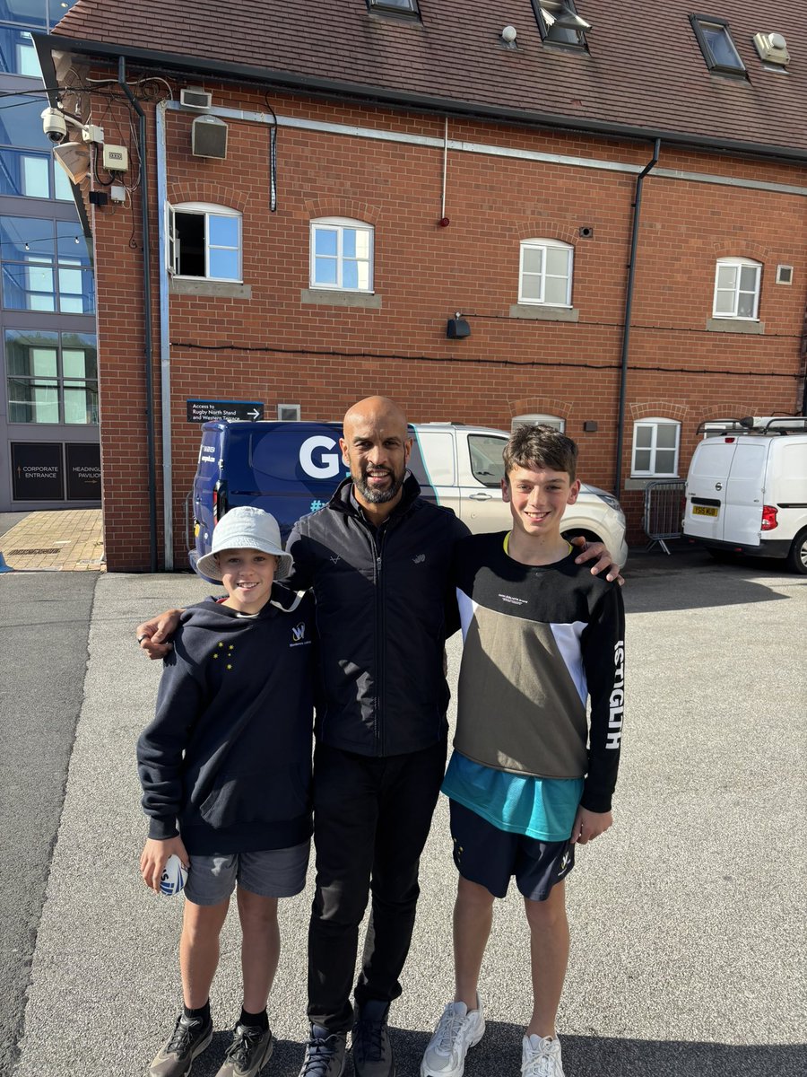 brookspainting's tweet photo. Great day at Headingley https://t.co/GEUGH3ET28