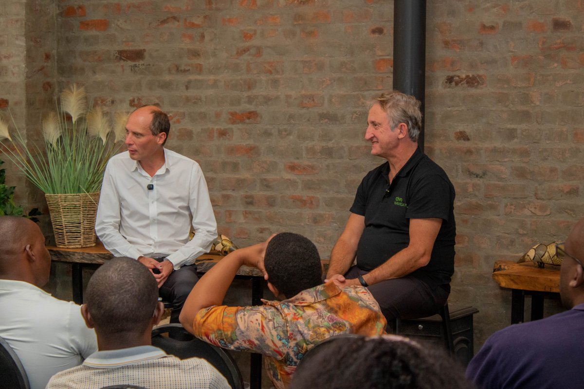 FrampolTech's tweet image. More Highlights from the Frampol NextGen Expo 2025!

A showcase of innovation, collaboration, and the tech minds shaping Africa’s digital future, from AI and cybersecurity to next-gen connectivity.