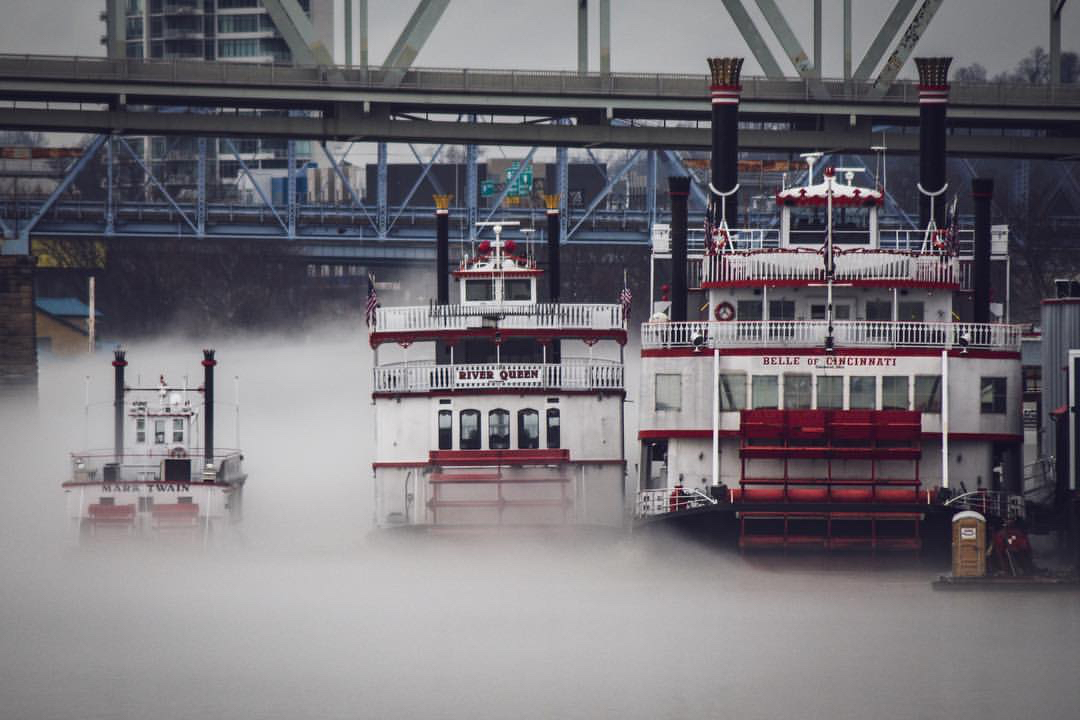 Incredible 📸  <a href="/d/">d</a>.murray_photography has us nostalgic: "tall stacks!” A festival from our recent past w/ unforgettable memories. We’re hoping @americasriverroots will take us back this year! 10/8 - 10/12  ⛅ americasriverroots.com 

#bbriverboats #americasriverroots