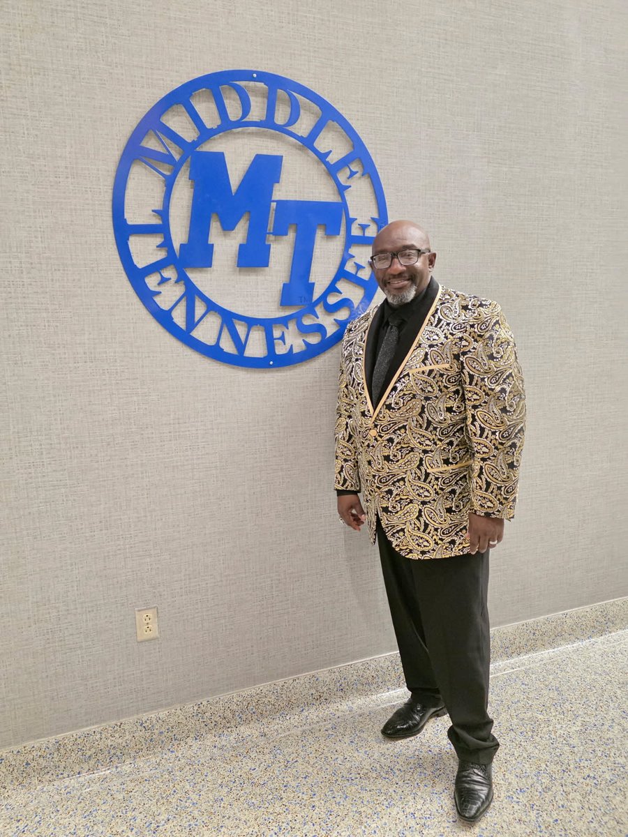 Malone's Motivational Moment- Show Up, Speak Up and Stand Up... <a href="/DaVoice0072/">Kerry Malone AKA DaVoice</a> <a href="/bballshowcase/">Kris Hooper</a> <a href="/CoachJohnWild/">John Wild</a> <a href="/jonathonmc88/">Jonathon McGuire</a> <a href="/mopatton_sports/">Maurice Patton</a> <a href="/SheGotGame7/">She Got Game Classic</a> <a href="/CreekAthletics1/">TheCreekAthletics</a> <a href="/DrHatchett_LHS/">Theowauna Hatchett</a> <a href="/tlownsdale/">Tim Lownsdale</a>