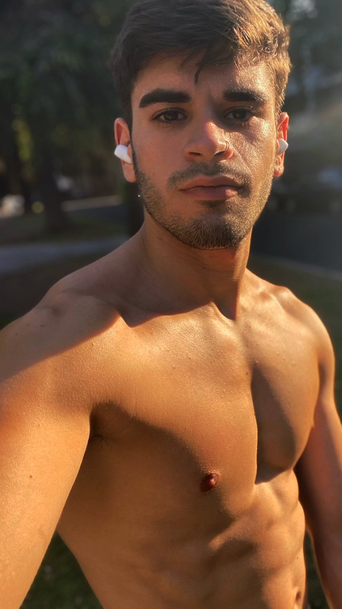 hiddenhandlevic's tweet image. I don’t play, I break habits and rebuild boys into exactly what I want.
If you crave real control, structure, and surrender that rewires you, come serve your alpha.
I expect a screenshot of tribute when you DM.
I’m packing 9 inches for subs worthy enough to obsess over it.