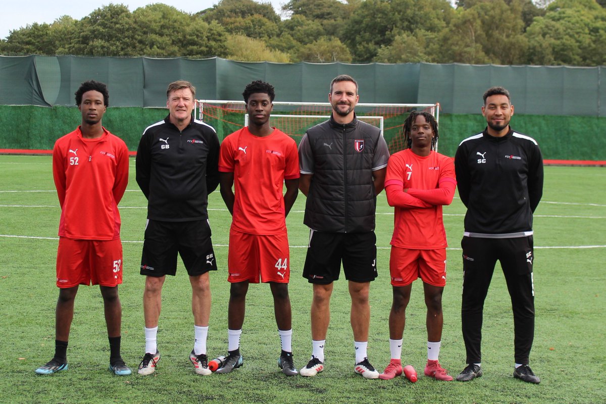 🎉Congratulations to our Players of the Month for September 👏

🔴 Muhamed Tamba
🔴 David Oyedepo
🔴 Shawn Tune

These players were selected by our coaches for their outstanding performances in training and matches throughout September.

#fcvacademy
