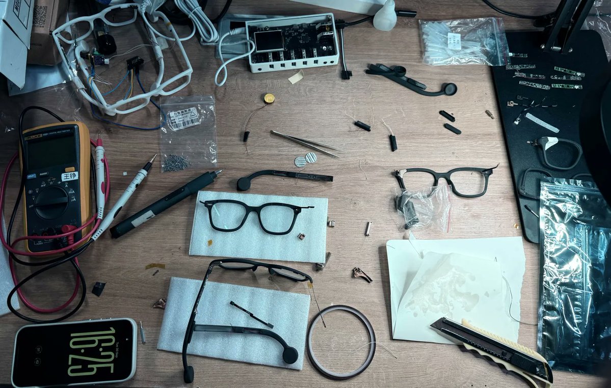 brilliantlabsAR's tweet image. Time flies when you’re… validating new hardware
Over September, we wrapped up design optimization for manufacturing in close partnership with our key electronics and mechanical parts suppliers, including our final assembly partner, Foxconn.
Final tooling is set for completion…