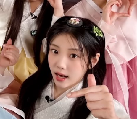 twoonehee's tweet photo. 꼭꼭뭉친똥글똥글빤딱빤딱꿀찹쌀경단 https://t.co/2lYoUVyt9j