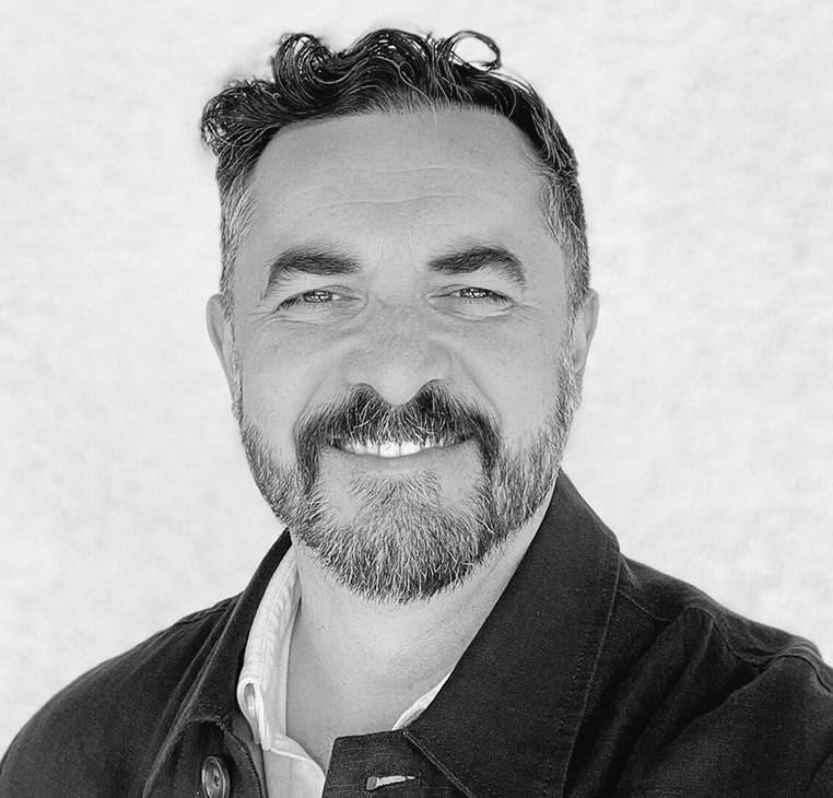 🗣️ Juan Sebastián Domínguez: «Cada proyecto es un reto, independientemente de su volumen o repercusión mediática»

El escenógrafo, atiende a este medio tras su paso por Gades Romana, un evento que tuvo lugar la semana pasada en Cádiz

✍️ <a href="/LaMiradaDeJuls/">La Mirada de Juls ✒️📸</a> 

22minutoscon.com/2025/10/06/ent…