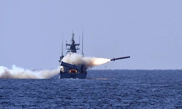 HIDDENTRUTH99's tweet photo. Our Hangor class submarines will turn your ships into scrap metal . Our Baburclass frigates armed with Harbah missiles will dominate your waters . Any new aggression will bury India under the wreckage of its own planes .

Round 2 will be your finale. Our Navy is waiting. 🚀 https://t.co/QcrQ1WP84F