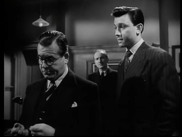 TalkingPicsTV's tweet photo. He deserted the army and is now continually a...
π½οΈ MAN ON THE RUN (1949) 2:25pm #DerekFarr #JoanHopkins #LesliePerrins #EdwardChapman #LaurenceHarvey featuring #KennethMore #ValentineDyall crime drama #TPTVsubtitles https://t.co/dZRIgDnq2S