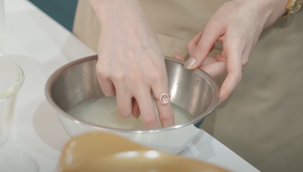 รายการจะมาช่วง 18:30 ซาวข้าวรอกันไปก่อนนน😌😬

KITCHENPOM LINGORM 
#คิดเช่นป้อมxหลิงออม