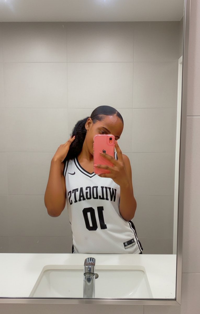 Y ap achte kamera byen chè, nou menm n ap travay ak GEMINI... Viv teknoloji 😂😂