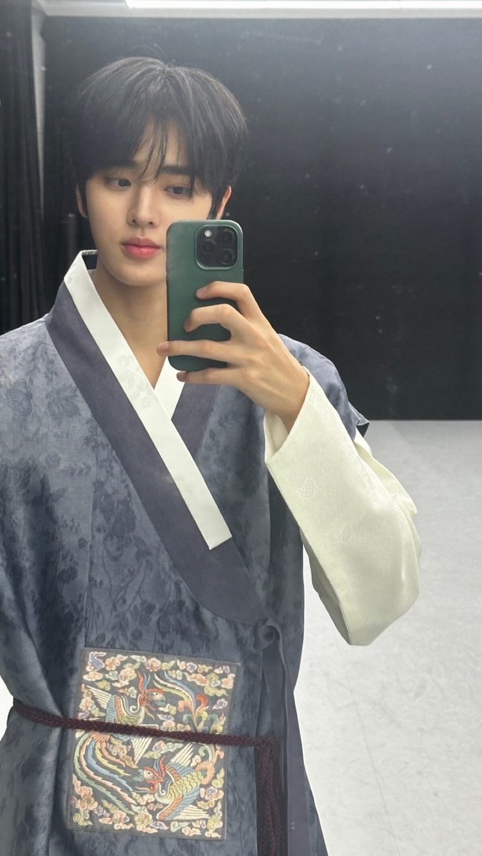 TPST_twt's tweet image. [#은찬] 즐거운 추석 보내~! 💛