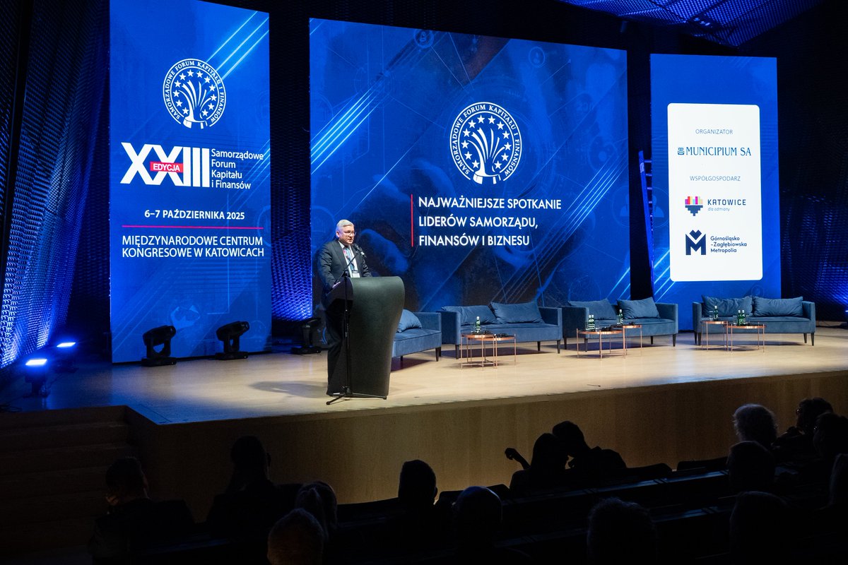 Rozpoczęło sie Samorządowe Forum Kapitału i Finansów w Katowicach. Jest to  najważniejsze spotkanie łączące liderów samorządu, finansów i biznesu.
W inauguracji wziął udział Igor Śmietański - Wiceprzewodniczący Zarządu GZM.