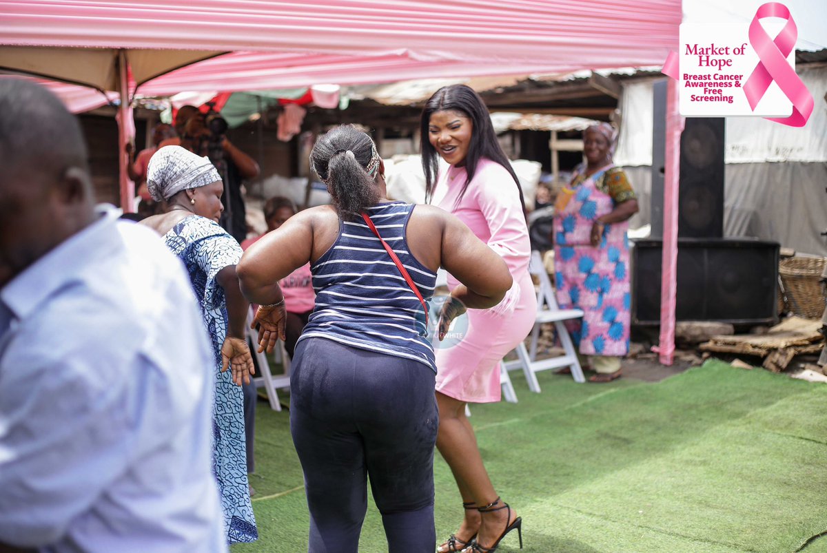 AvikaWhite's tweet photo. Learning, laughter, and lively moments 💕 At Market of Hope 2025, we educated, danced, and connected — because awareness should inspire joy and community. 🎗️💃🏽
#AvikaWhite #MarketOfHope2025 #HopeInAction #PinkOctober https://t.co/pffiGbCdHG