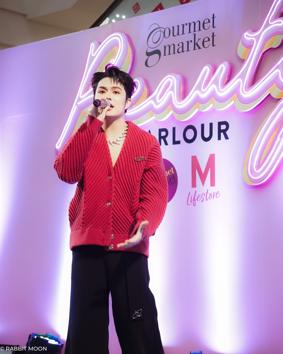 Turbo4Wds's tweet photo. ภาพบรรยากาศงาน GourmetMarket BeautyParlour เมื่อวานนี้ ขอบคุณแฟนๆทุกคนที่มาร่วมสนุกด้วยกันนะครับ

#DRJOrganicToothpaste 
#Turbo4Wds
#RABBITMOON https://t.co/Pw6KTSvMGk