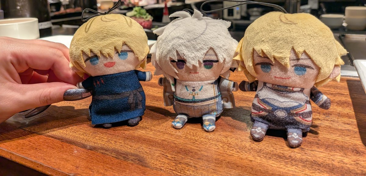 りつこ tweet media