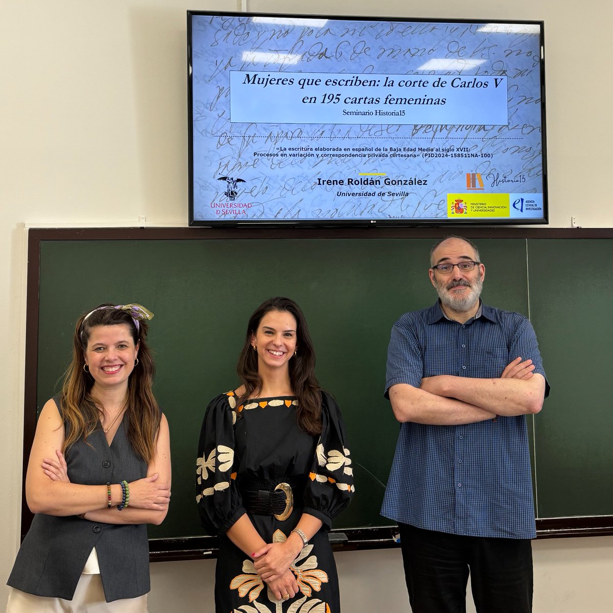 Historia152's tweet photo. Compartimos algunas imágenes del último Seminario Historia15, en el que nuestra compañera Irene Roldán nos habló sobre la escritura femenina, el fondo epistolar Granvela y la variación lingüística de mediados del siglo XVI. 
Gracias por acompañarnos. https://t.co/LJRZj2Jv7B