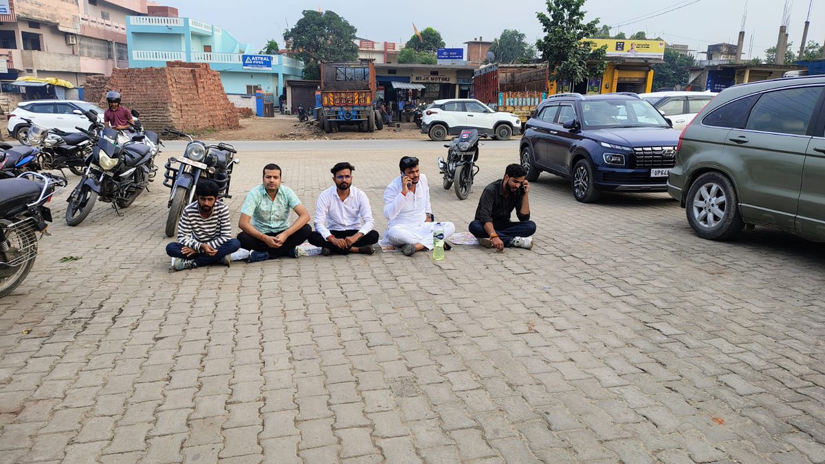 Shubham64499739's tweet image. #सोनभद्र

  @HyundaiIndia की गाड़ियों को लेना अवॉइड करना चाहिए।। #सोनभद्र_हुंडई रेणुकूट की  #unprofessional &amp;amp; गैरजिम्मेदाराना कार्यप्रणाली से उपभोक्ता प्रताड़ित महसूस कर रहे हैं। हुंडई वर्ना #UP64AX0101 को तकनीकी खराबी के कारण 2 महीने से रखे हैं। बस EMI वसूल रहे हैं
@HMGnewsroom